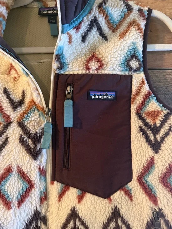 Patagonia Synchilla Fleece Vest Aztec Southwestern Print Women’s S - Picture 2 of 6